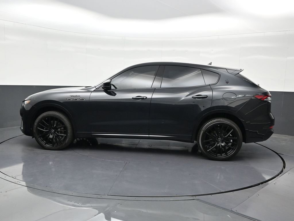 Used 2022 Maserati Levante Modena image 2