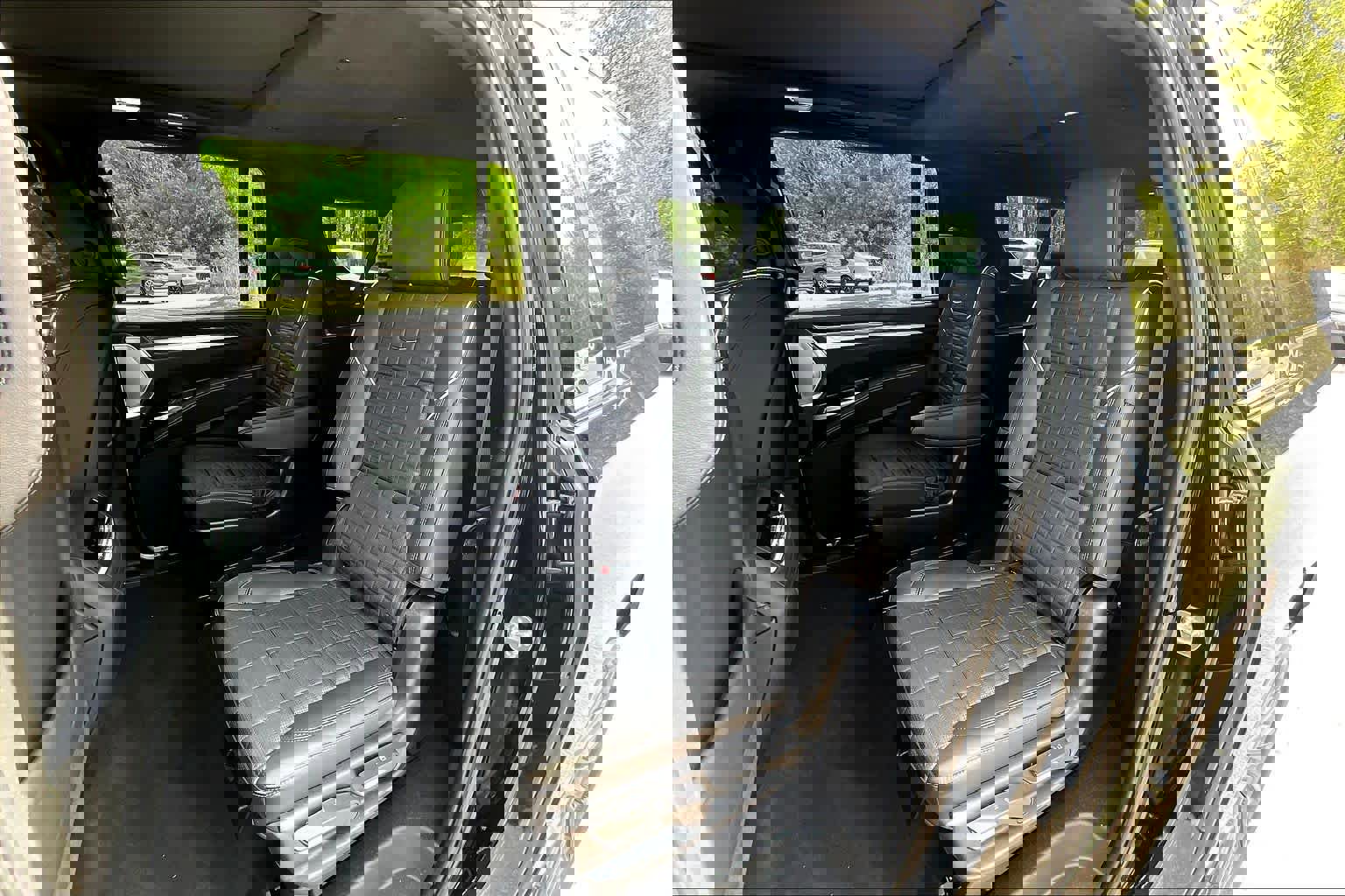 Used 2025 Cadillac Escalade ESV Sport Platinum image 21