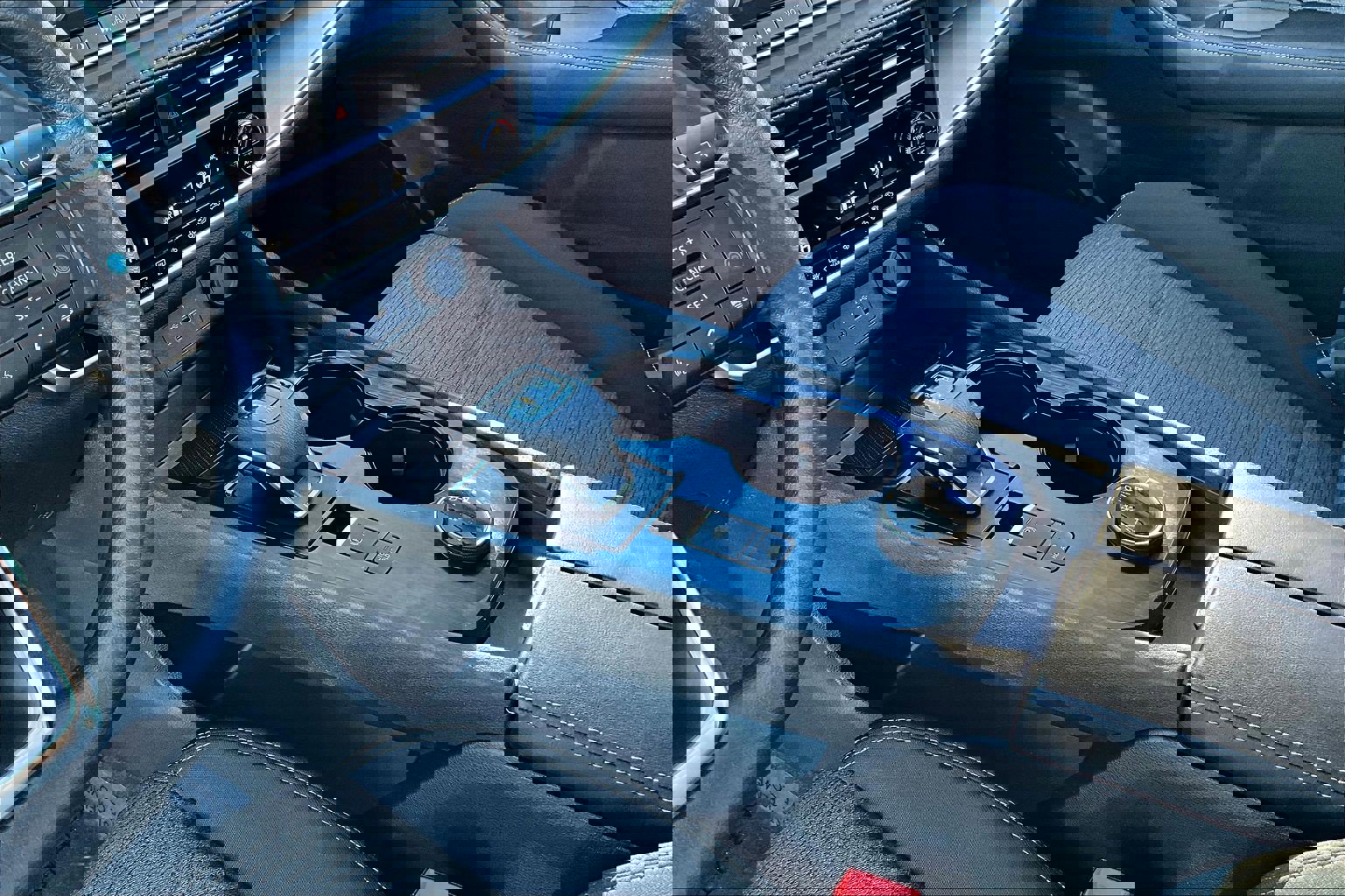 Used 2023 Nissan Rogue SV image 19