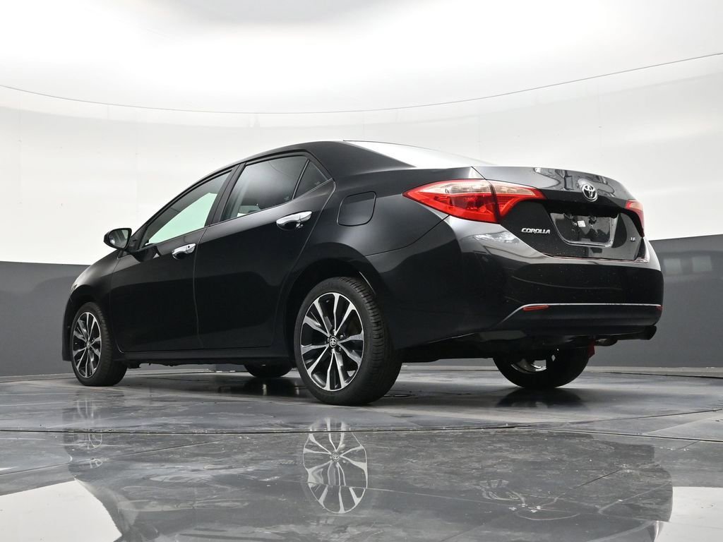 Used 2018 Toyota Corolla LE image 23
