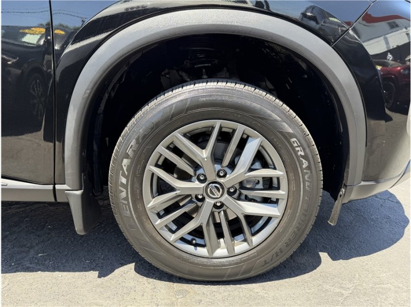 Used 2021 Nissan Rogue S FWD image 7