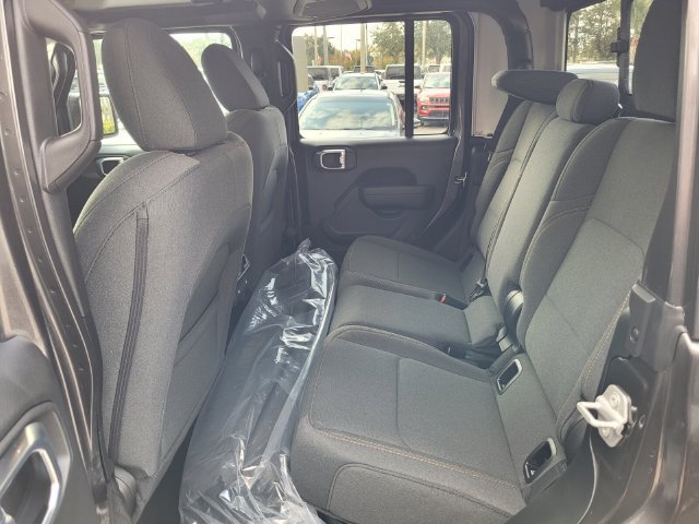 New 2026 Jeep Gladiator Sport AWD/4WD image 13