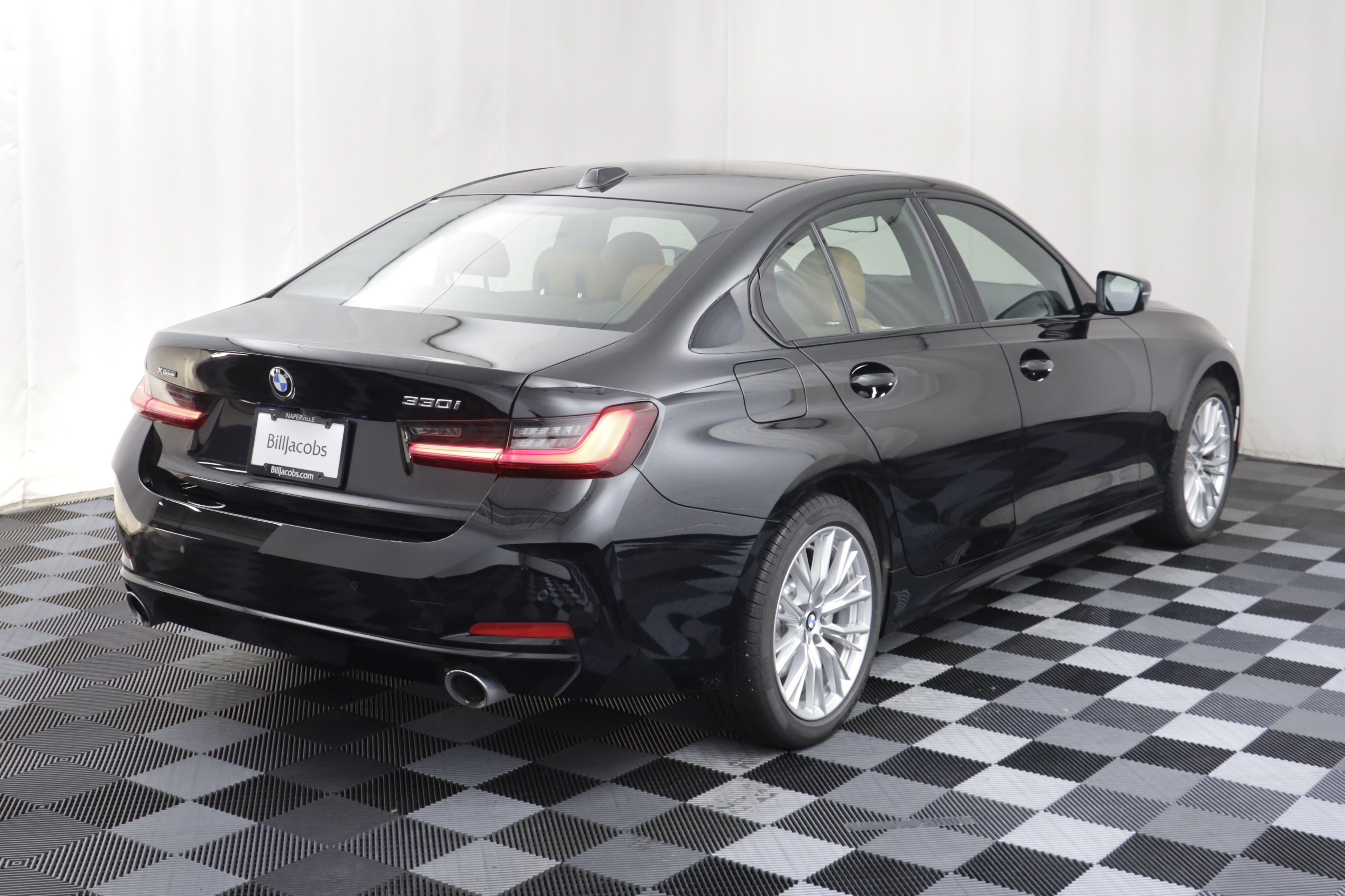 Used 2023 BMW 330i xDrive Sedan w/ Premium Package AWD/4WD image 19