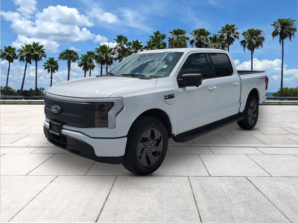 Used 2024 Ford F150 Lightning Flash AWD/4WD image 3