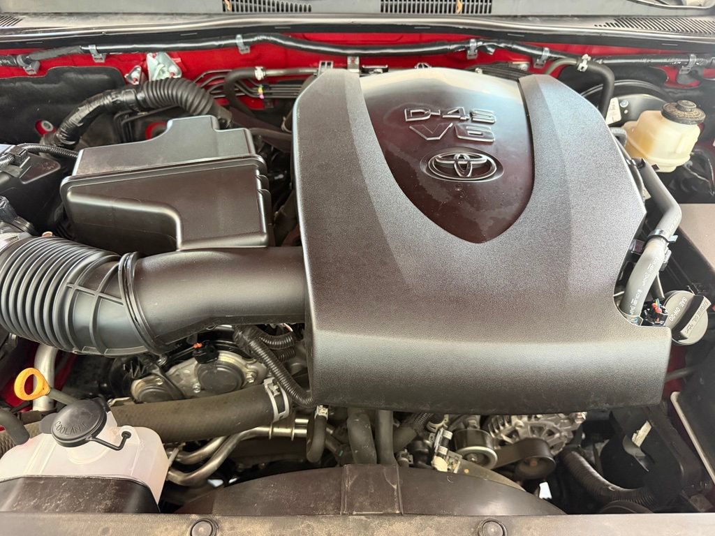 Certified 2023 Toyota Tacoma SR5 AWD/4WD image 35
