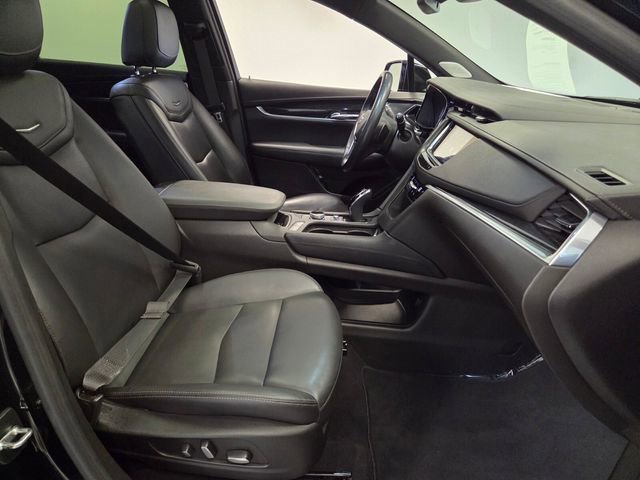 Used 2023 Cadillac XT5 Premium Luxury image 16