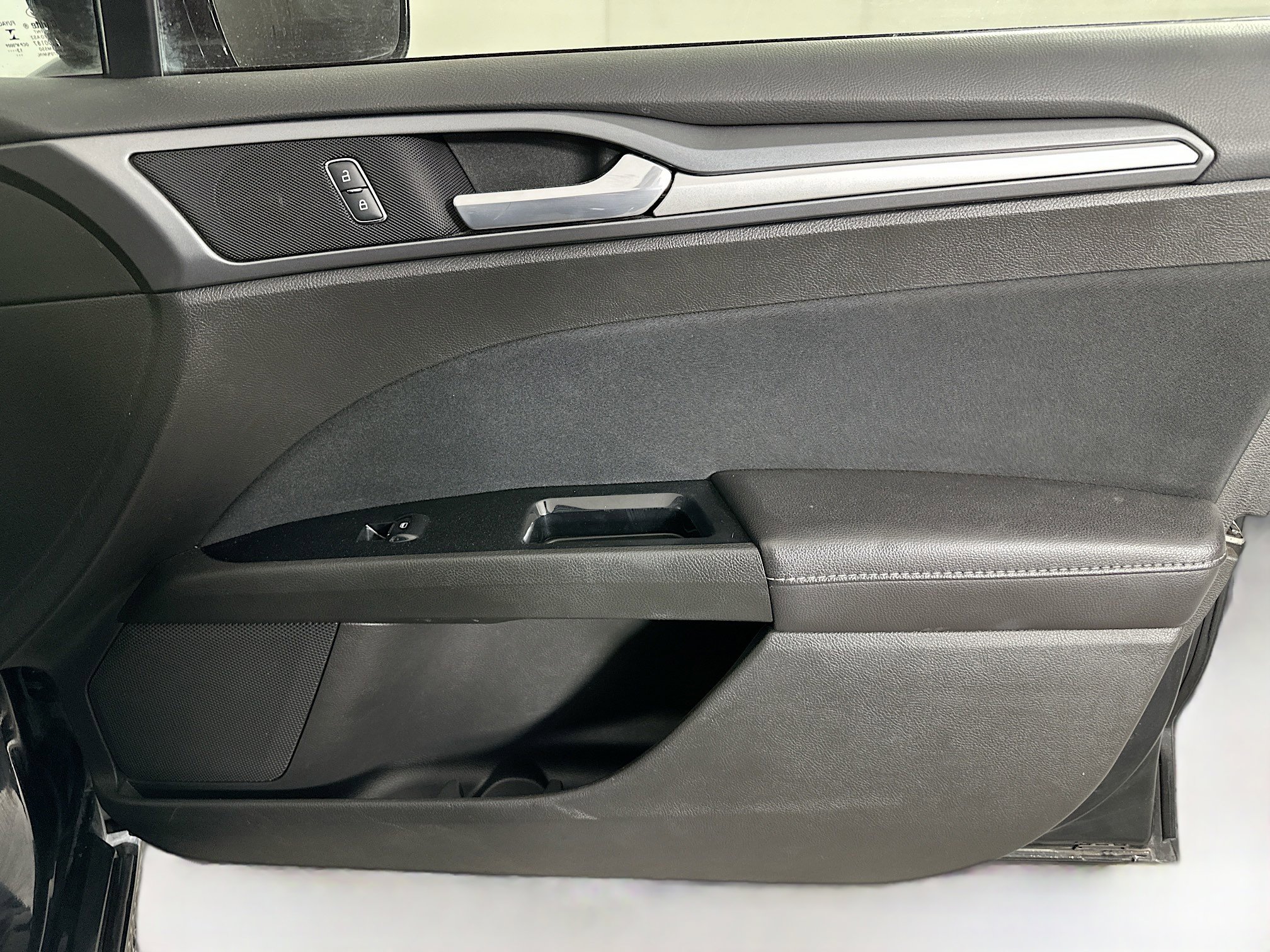 Used 2014 Ford Fusion SE image 28