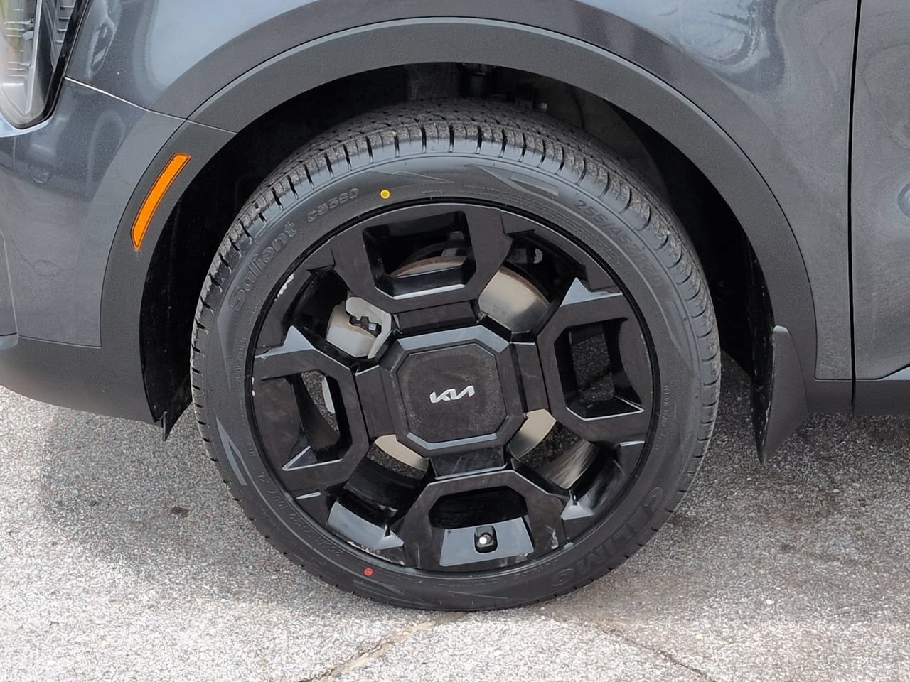 Certified 2024 Kia Sorento X-Line EX AWD/4WD image 11