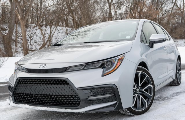 Used 2022 Toyota Corolla SE image 1