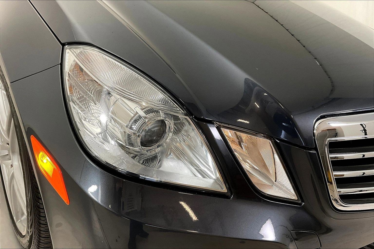 Used 2011 Mercedes-Benz E 350 4MATIC Sedan image 32