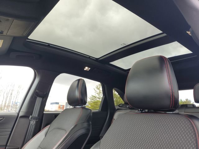 Certified 2024 Ford Escape ST-Line w/ Tech Pack #1 image 10