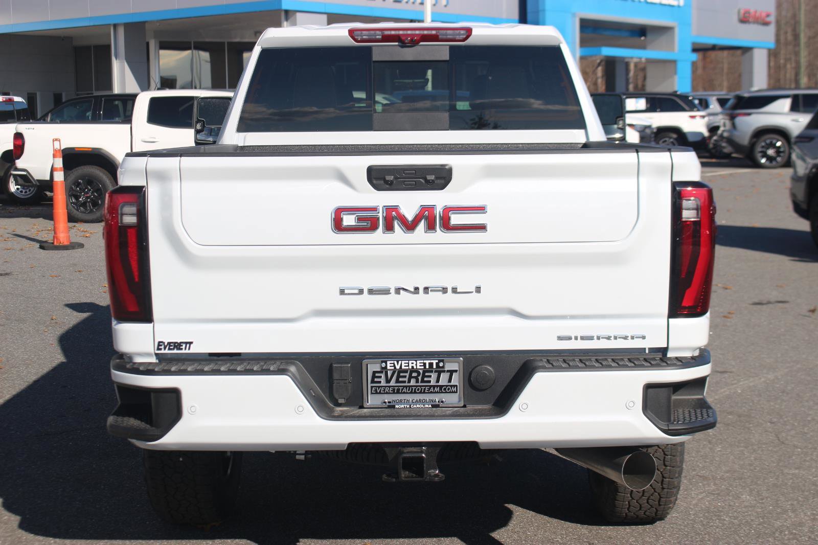 New 2026 GMC Sierra 2500 Denali w/ Denali Reserve Package image 6