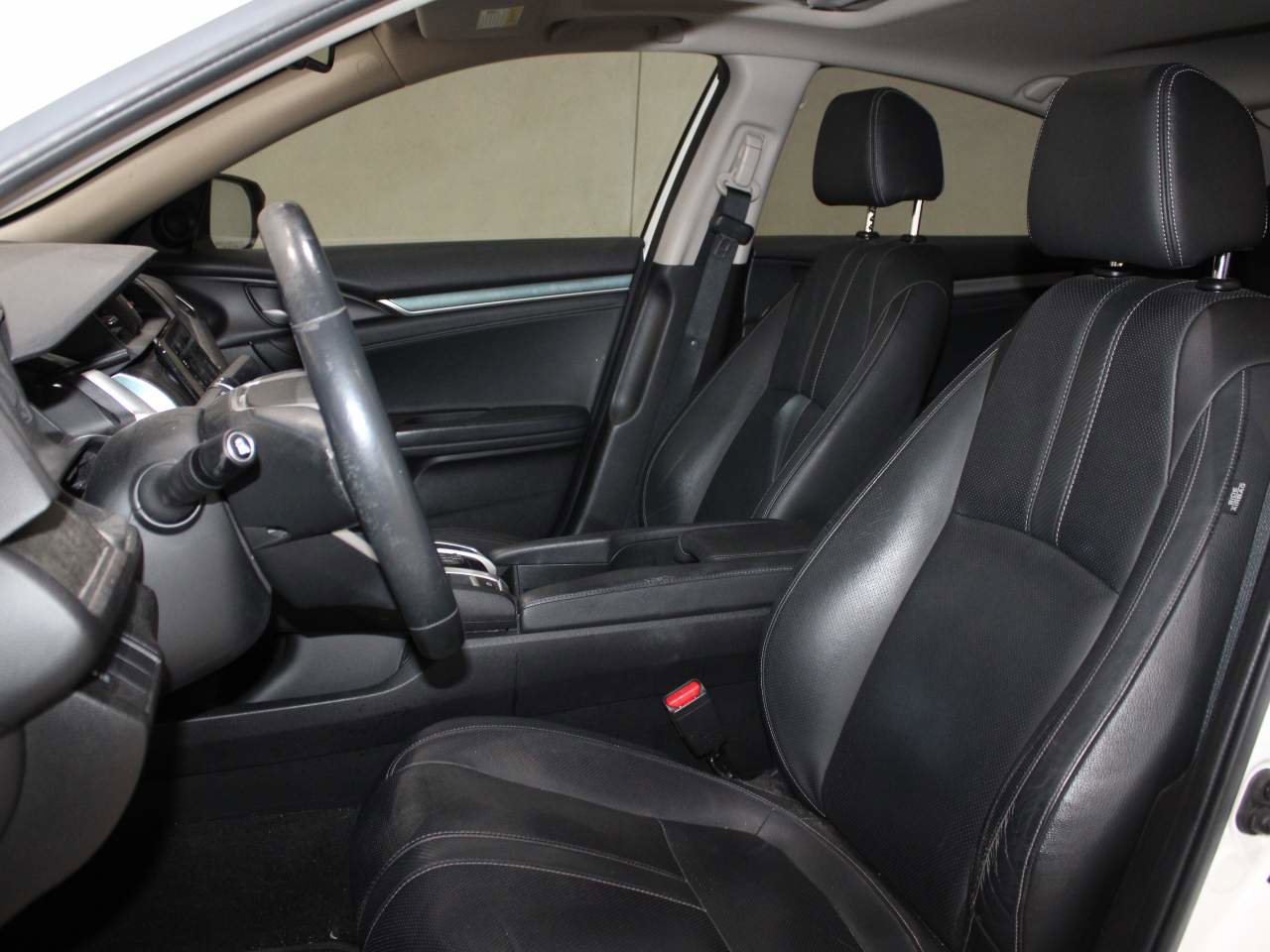 Used 2018 Honda Civic EX-L image 12