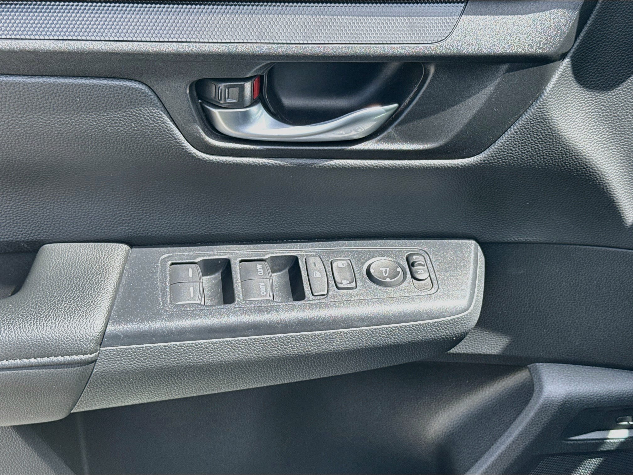 Certified 2025 Honda CR-V EX image 16