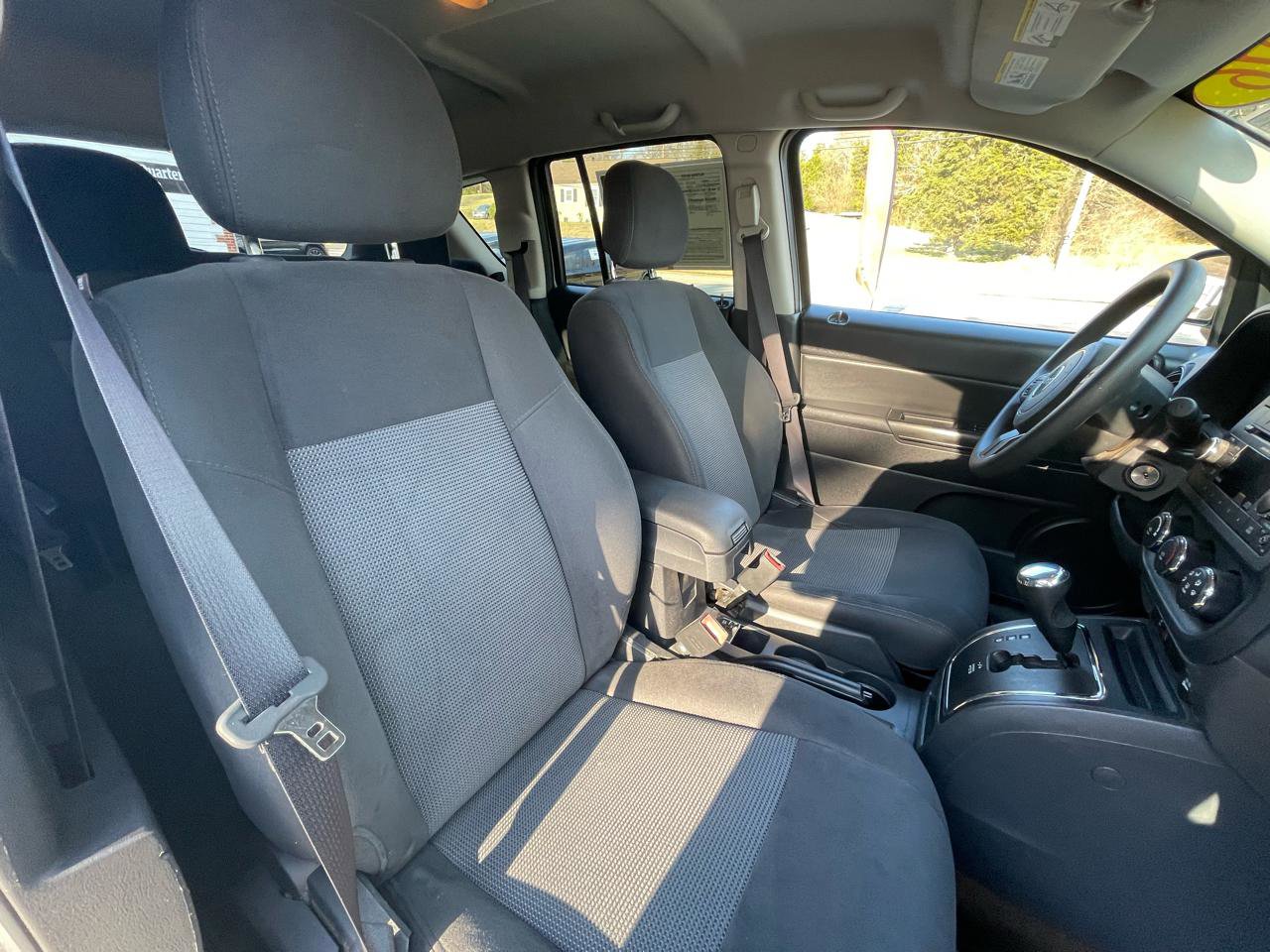 Used 2016 Jeep Compass Sport w/ Power Value Group image 28