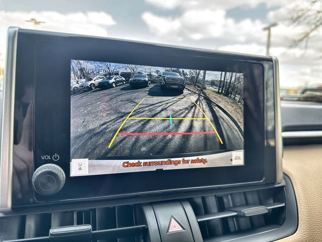 Used 2025 Toyota RAV4 XLE image 26