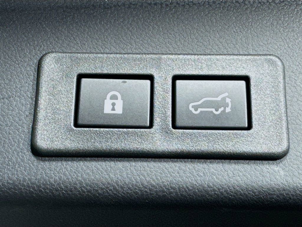 Certified 2025 Subaru Ascent Bronze Edition image 32