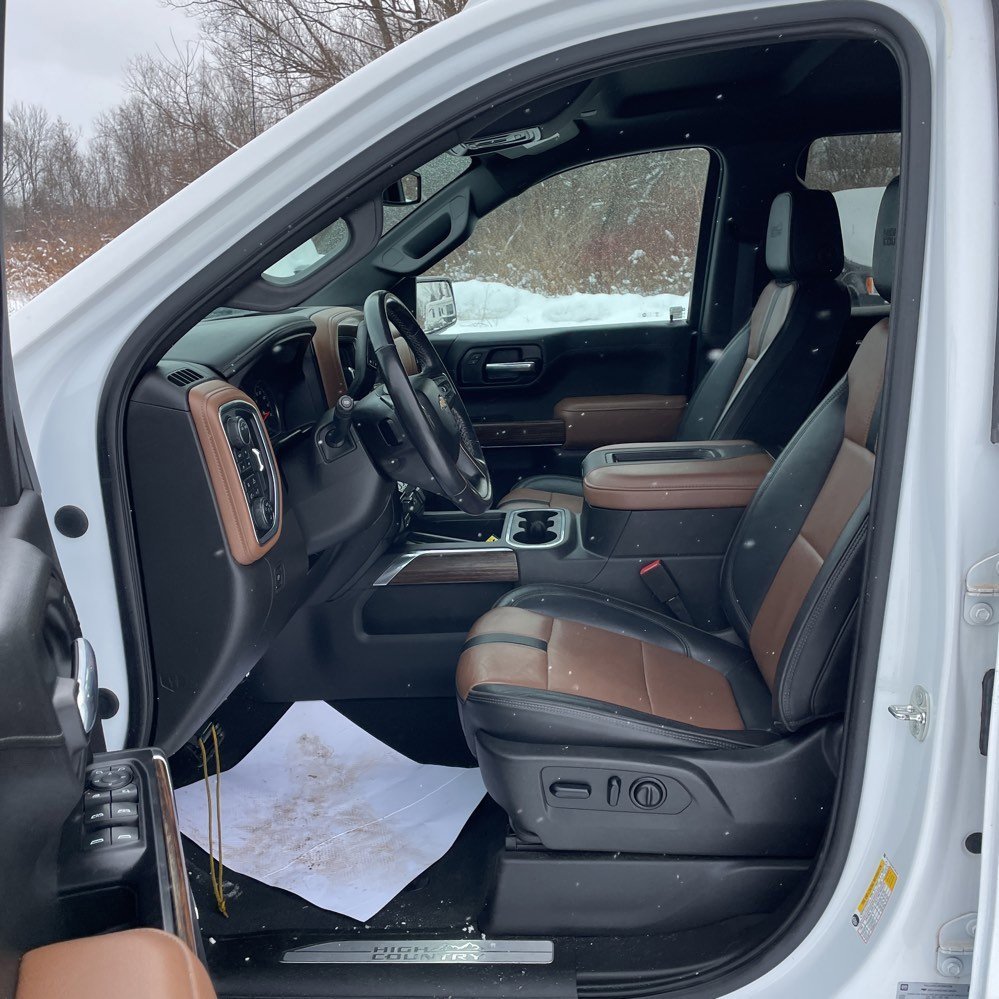 Used 2021 Chevrolet Silverado 1500 High Country w/ Safety Package II image 14