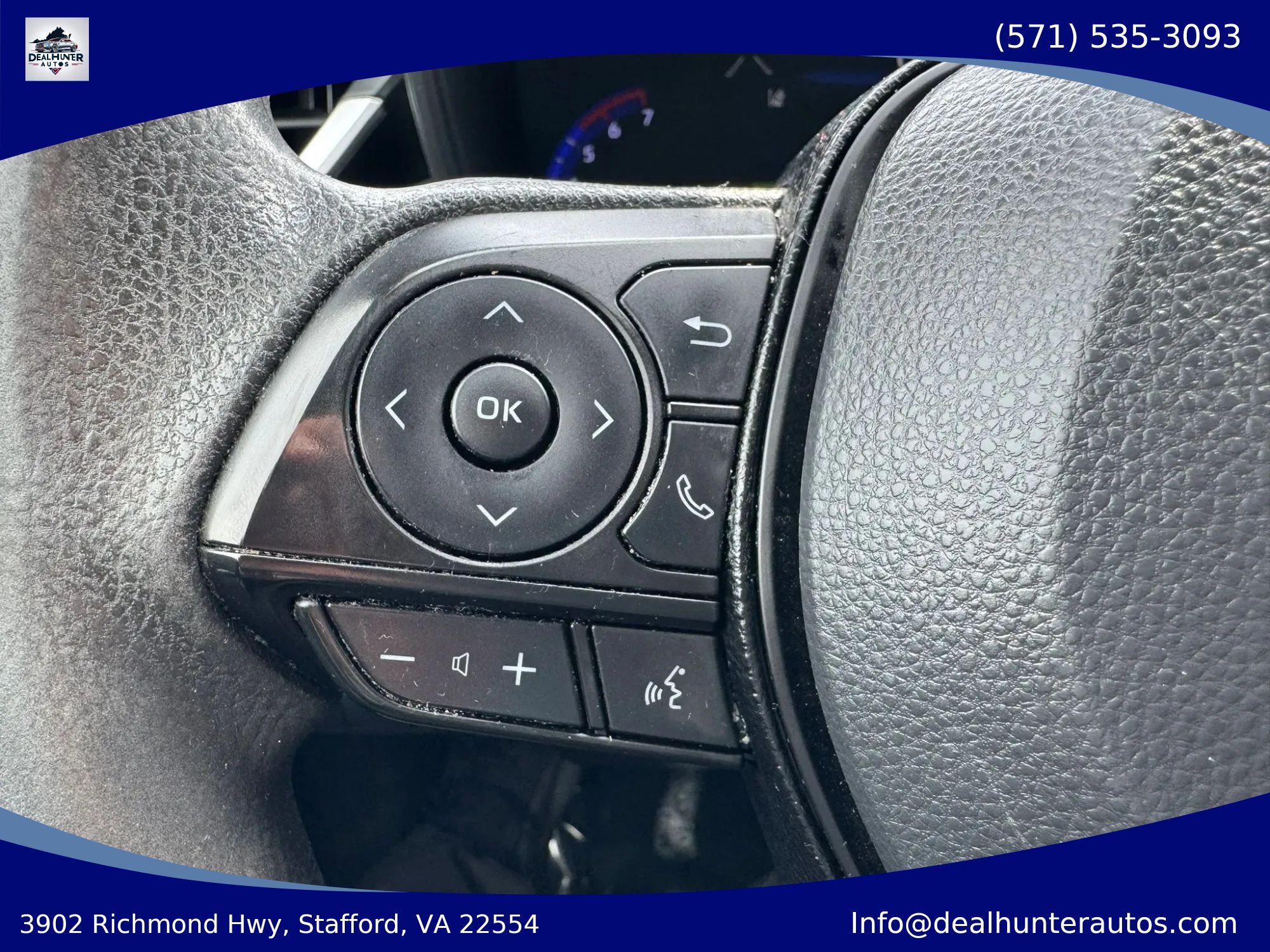 Used 2020 Toyota Corolla LE FWD image 27