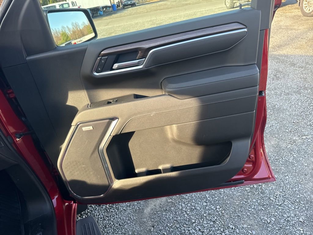 Used 2025 Chevrolet Silverado 1500 RST image 13