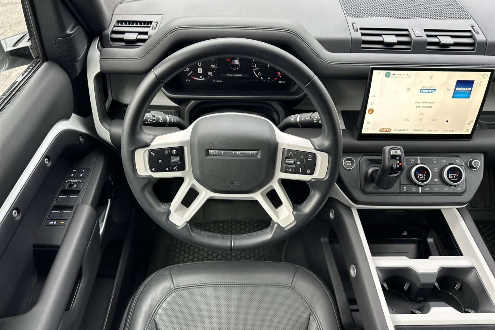 Used 2025 Land Rover Defender 110 S image 28