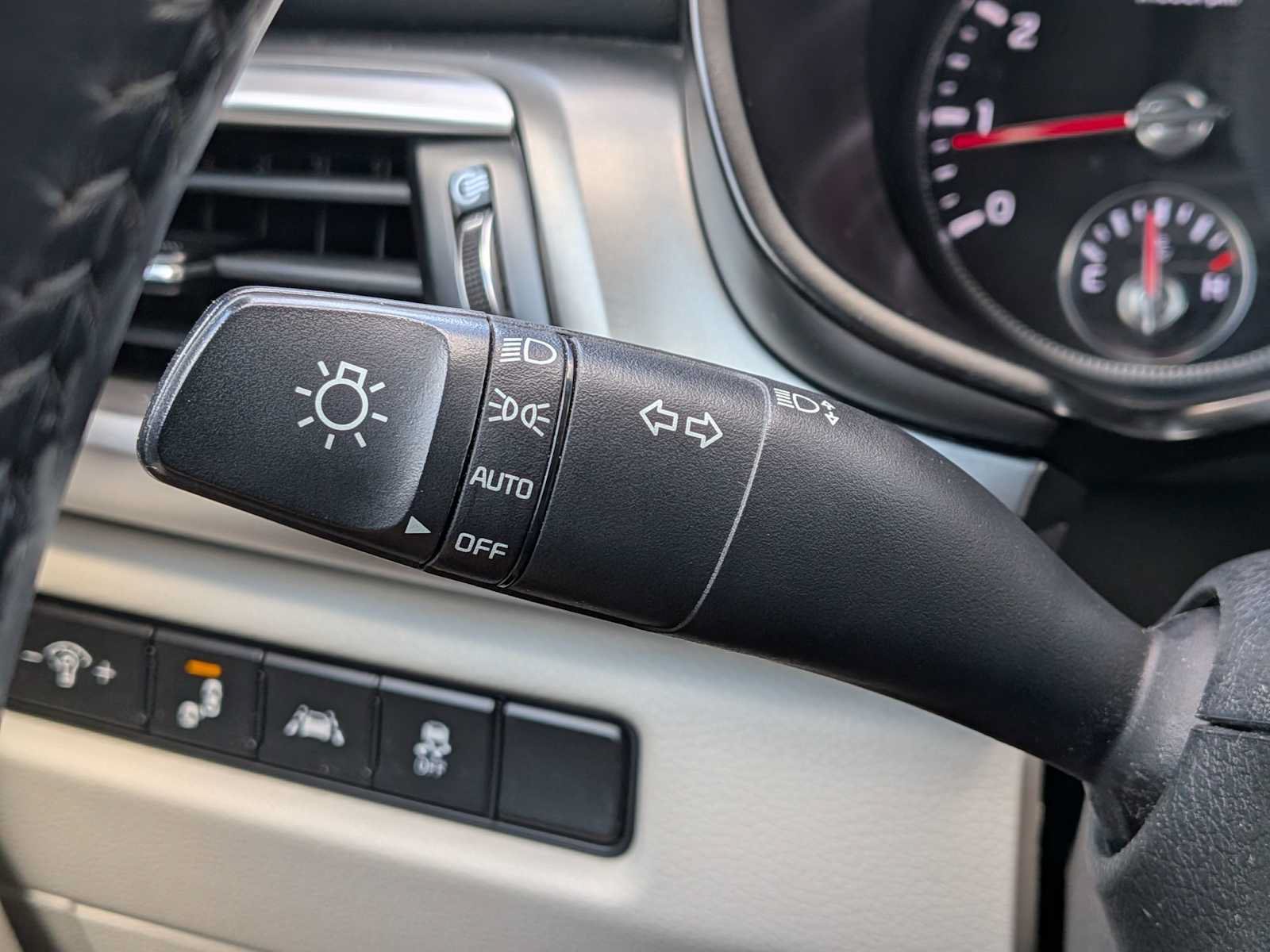 Used 2021 Kia Telluride S AWD/4WD image 26
