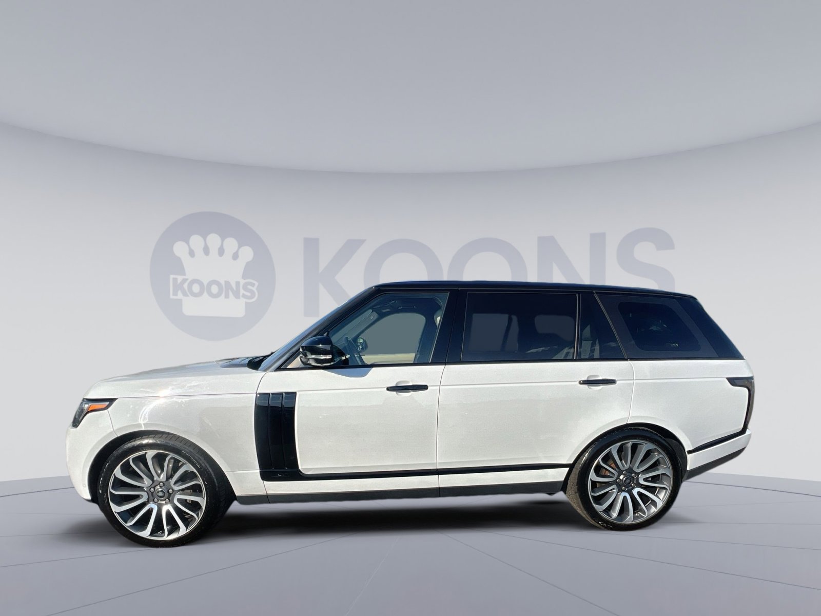 Used 2016 Land Rover Range Rover Long Wheelbase Supercharged AWD/4WD image 7