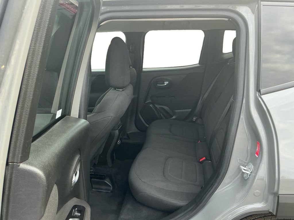 Used 2021 Jeep Renegade Latitude image 21