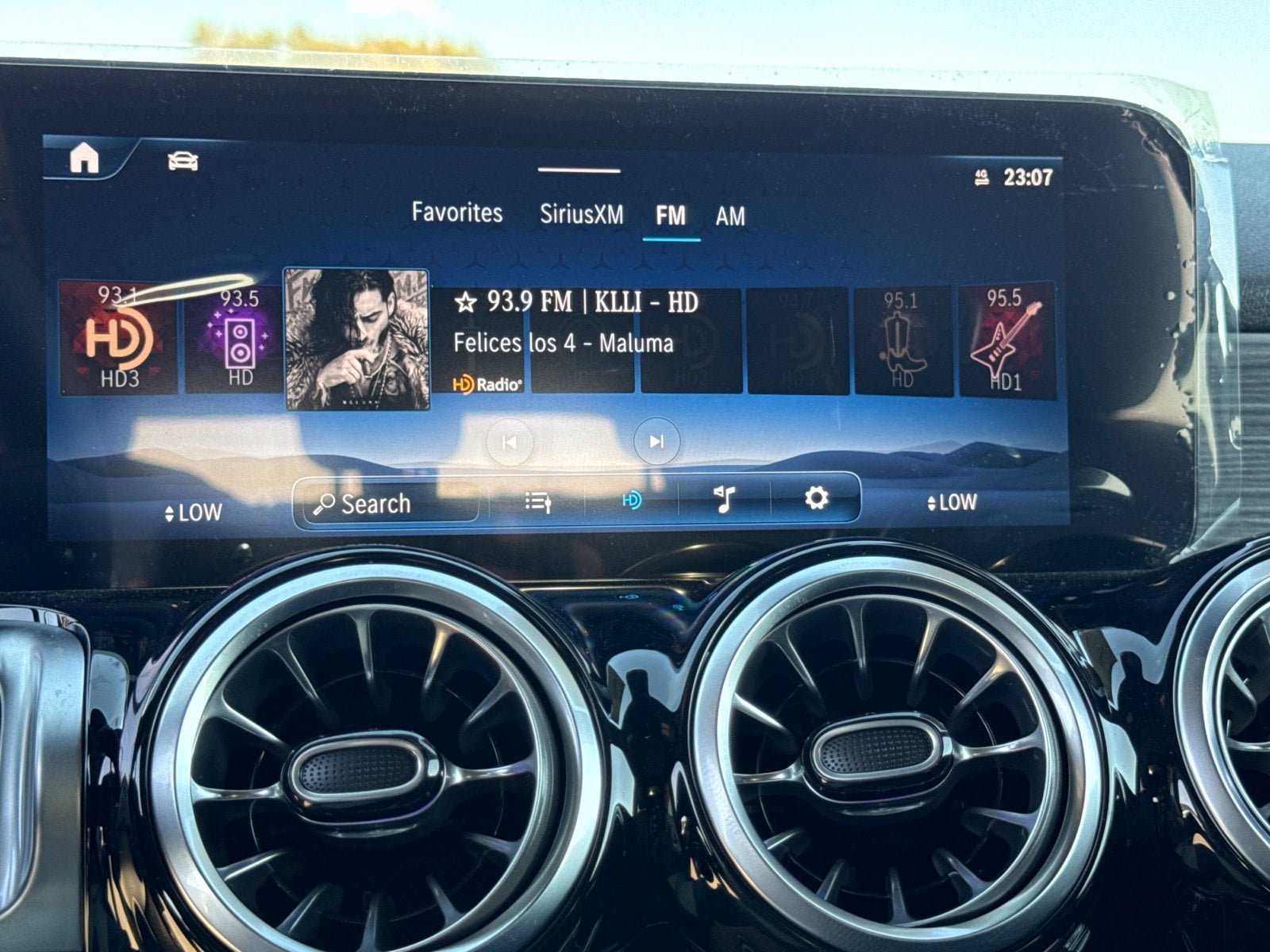 New 2026 Mercedes-Benz GLB 250 image 26