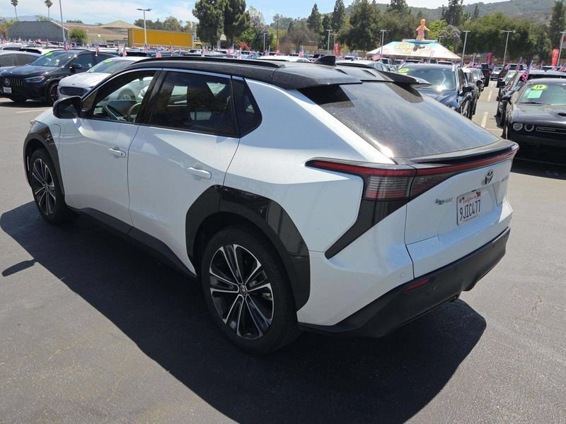 Used 2023 Toyota bZ4X FWD image 10