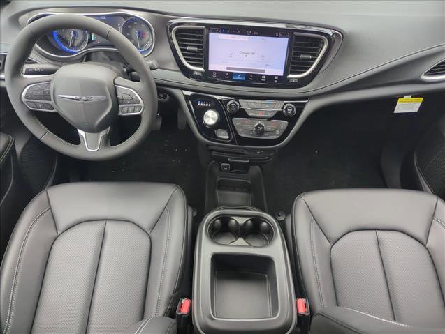 New 2026 Chrysler Pacifica Select image 15