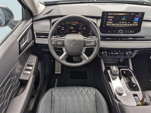 New 2025 Mitsubishi Outlander SEL image 15