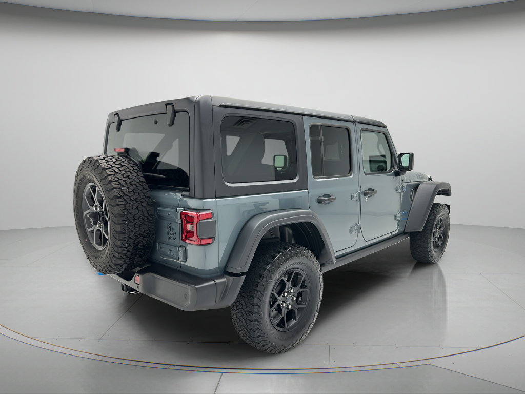 Used 2024 Jeep Wrangler Unlimited AWD/4WD image 5