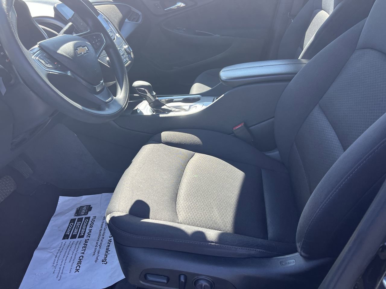 Used 2023 Chevrolet Malibu LT image 16
