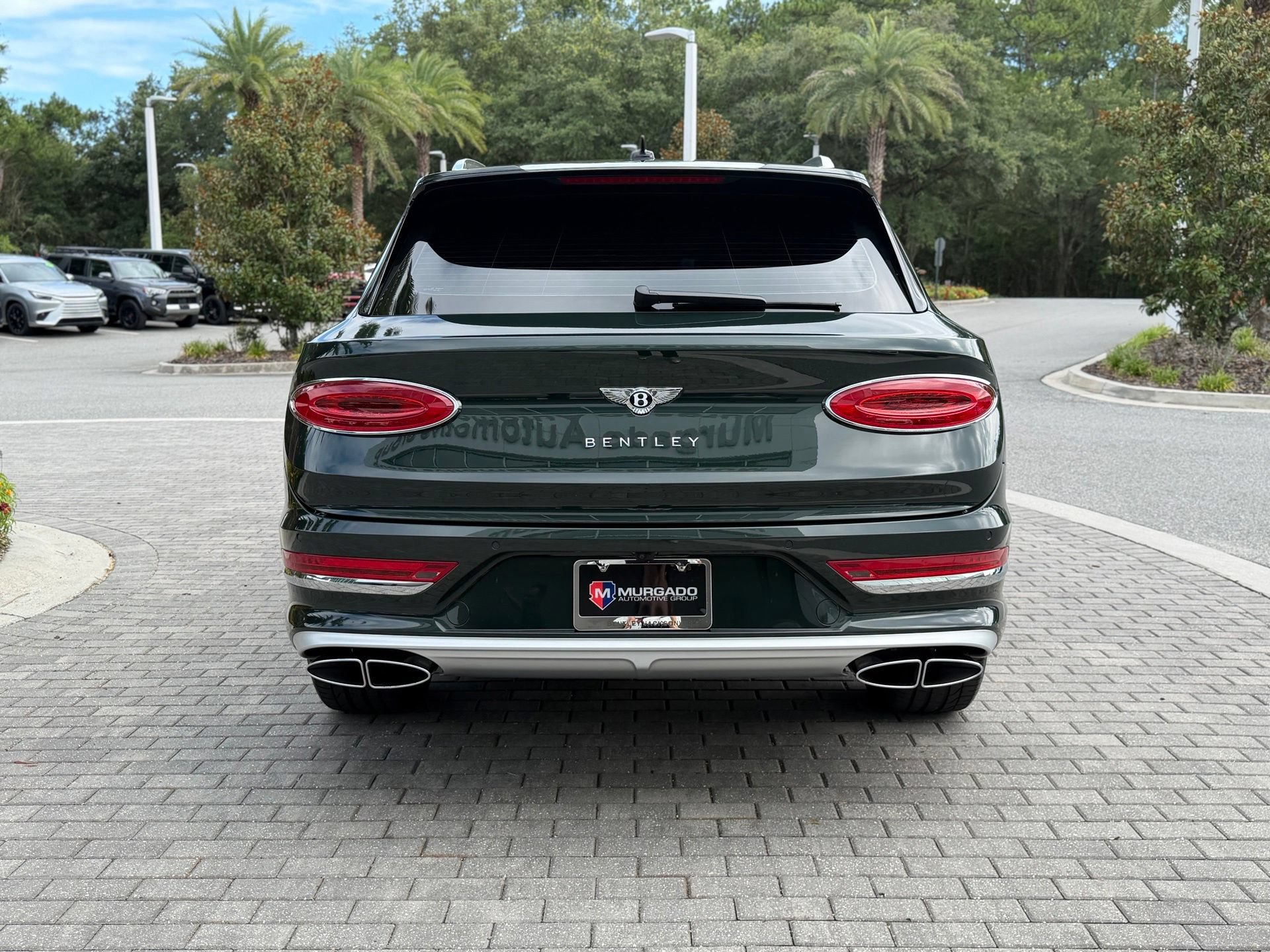 Certified 2024 Bentley Bentayga Extended Wheelbase AWD/4WD image 20