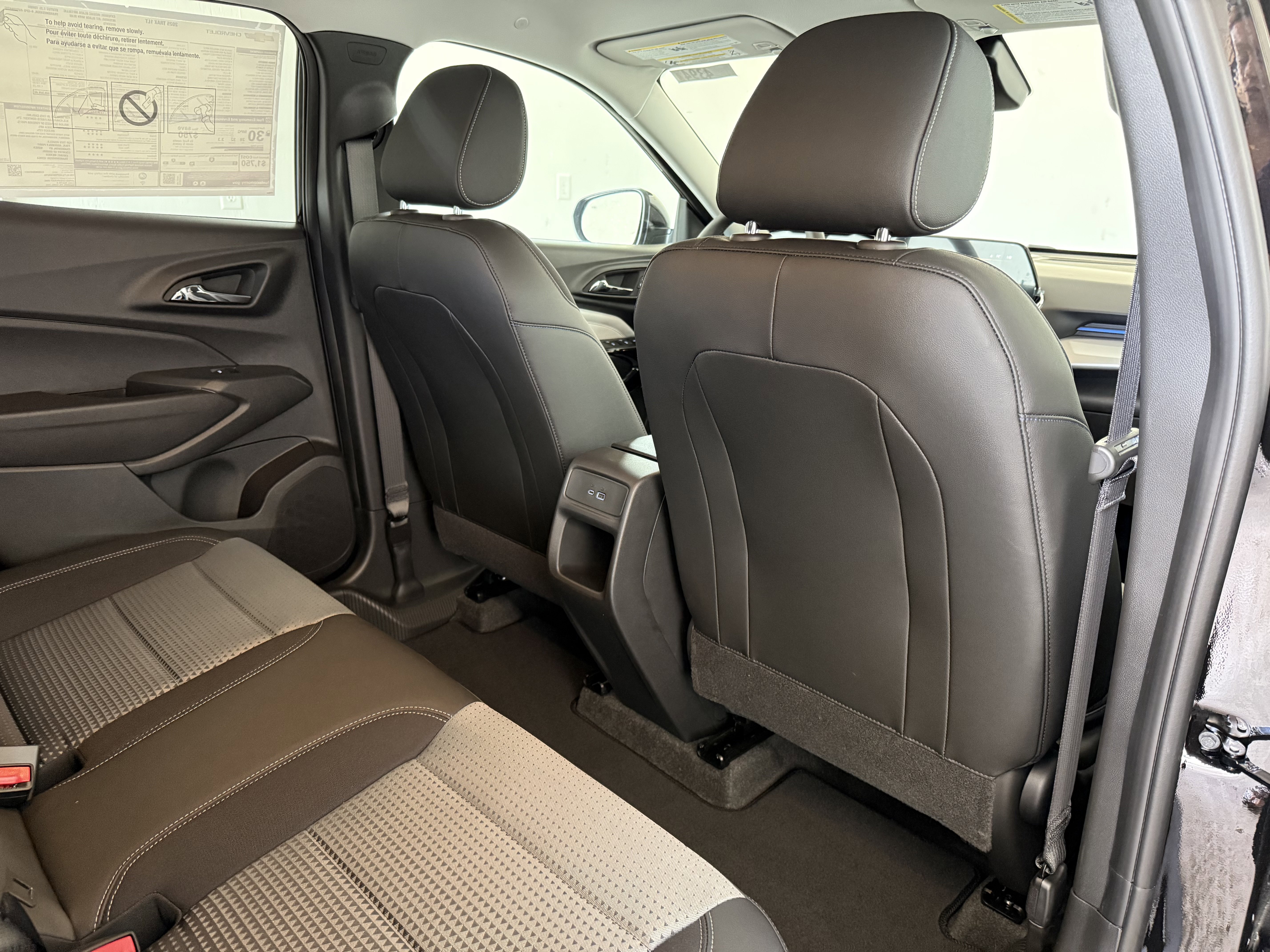 New 2025 Chevrolet Trax LT w/ Driver Confidence Package image 32