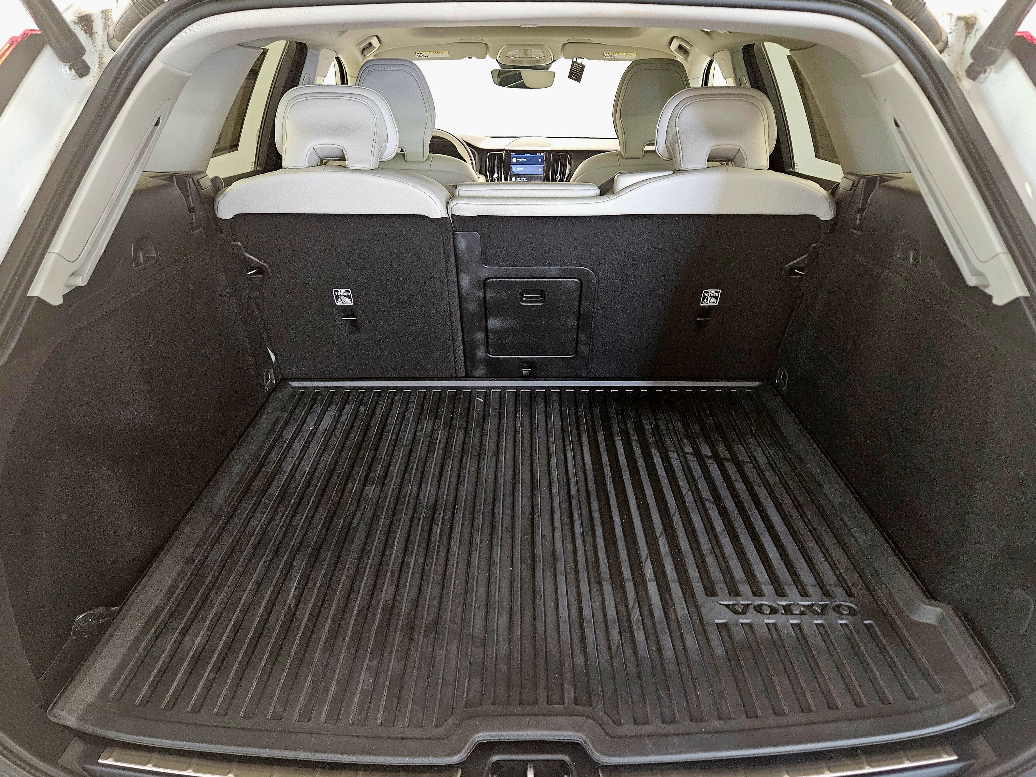 Used 2023 Volvo XC60 B5 Plus w/ Climate Package AWD/4WD image 15