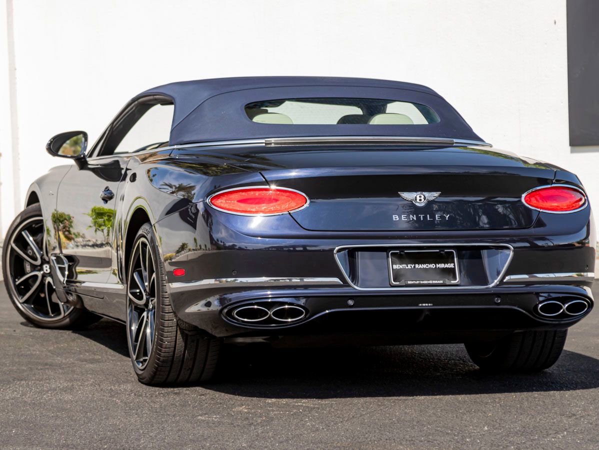 Used 2023 Bentley Continental GT Azure AWD/4WD image 3