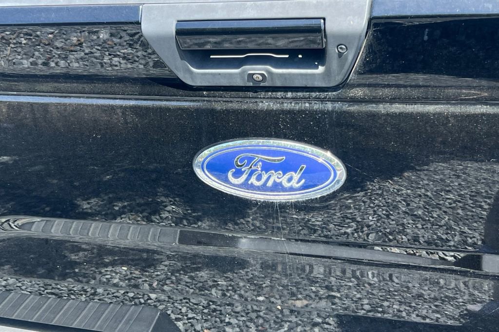 Used 2016 Ford F150 XLT w/ Equipment Group 302A Luxury AWD/4WD image 9