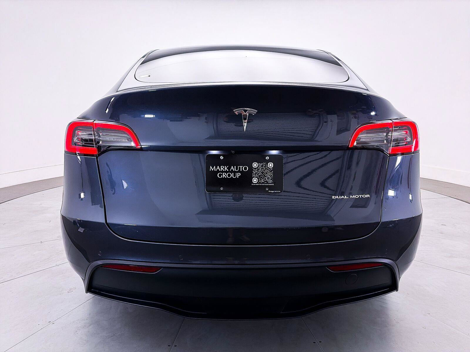 Used 2021 Tesla Model Y Long Range AWD/4WD image 14