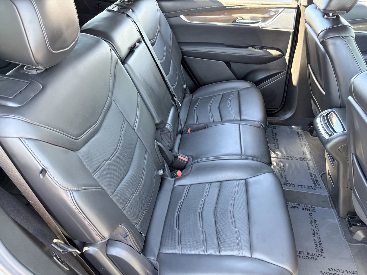 Certified 2025 Cadillac XT6 Premium Luxury w/ Platinum Package image 14
