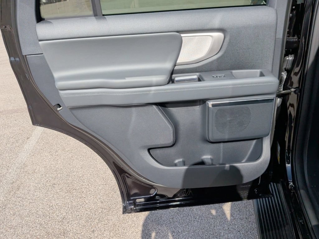 New 2026 Ford Expedition Active RWD image 34