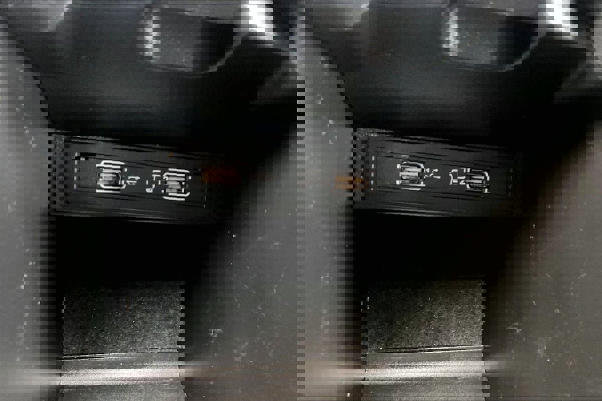 Used 2016 Mercedes-Benz GLA 250 image 31