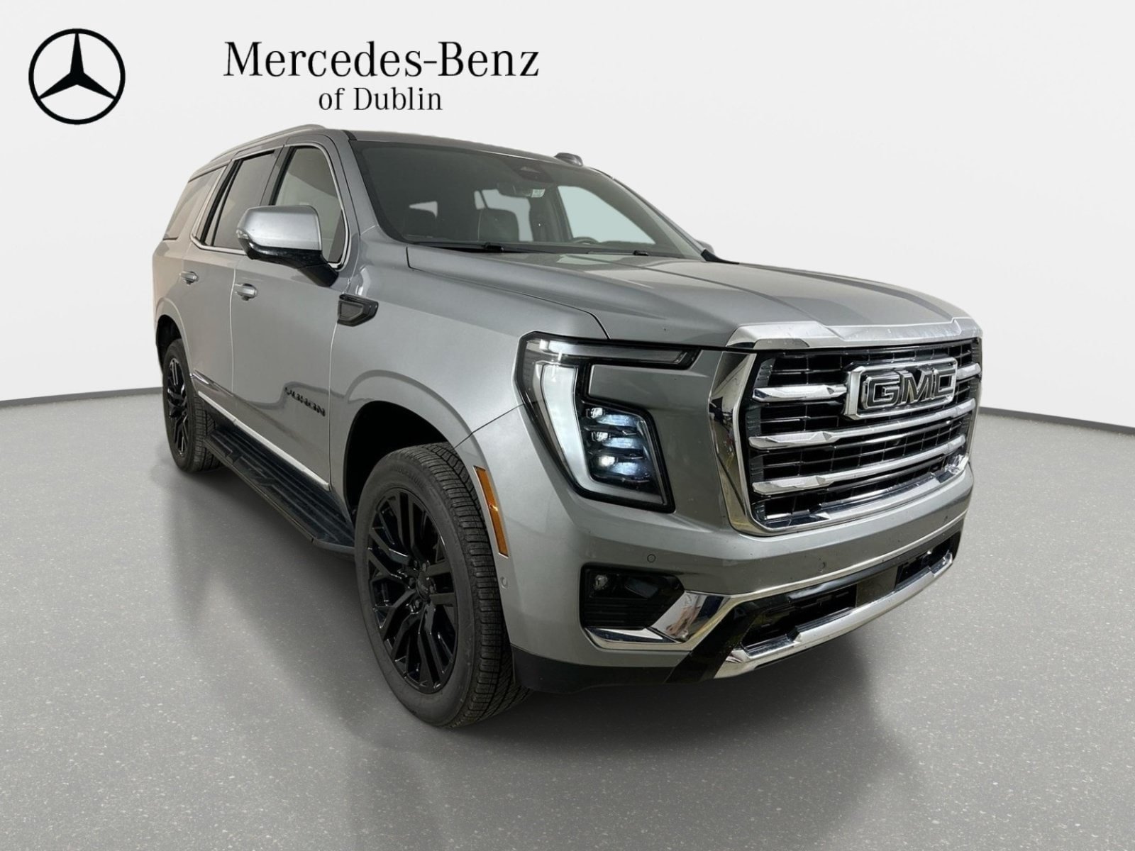 Used 2025 GMC Yukon Elevation w/ LPO, Yukon Black Package AWD/4WD image 3
