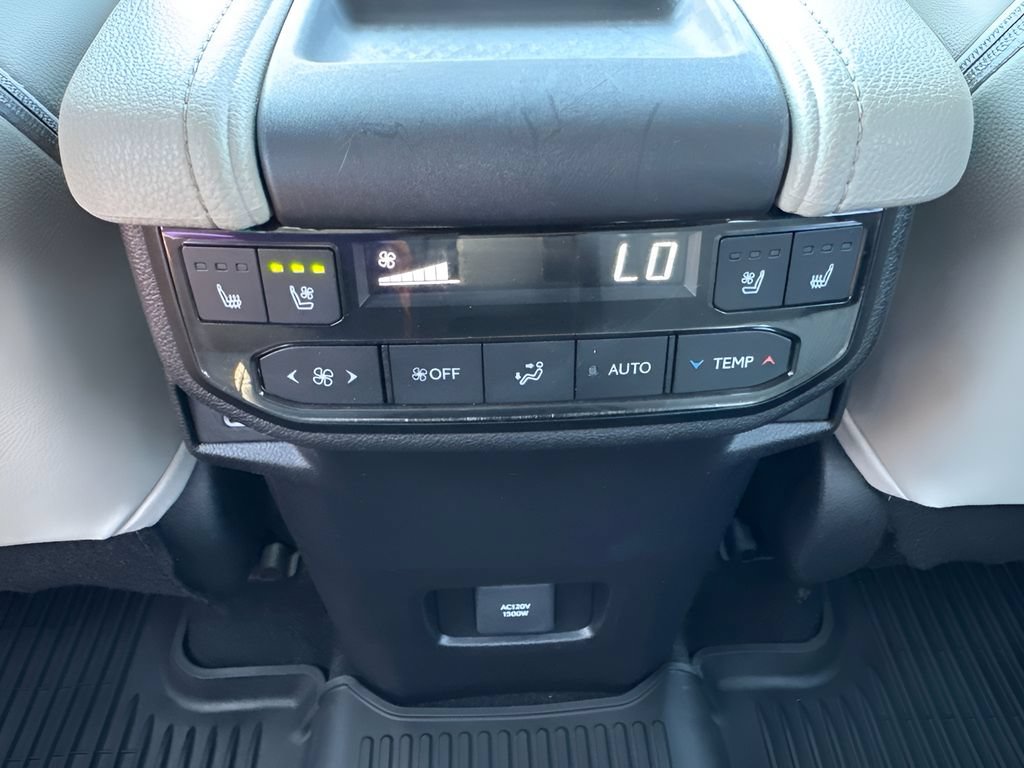 Used 2025 Toyota Grand Highlander AWD Hybrid image 12