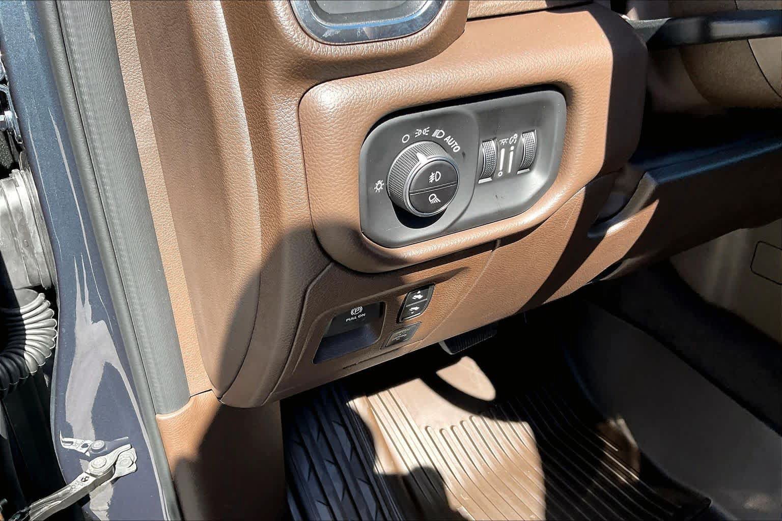 New 2027 RAM 1500 Laramie AWD/4WD image 18
