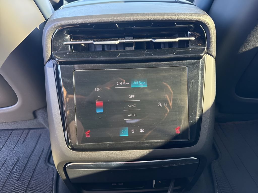 Used 2025 Cadillac Escalade IQ Luxury 2 w/ LPO, Premium Carpet Package AWD/4WD image 15