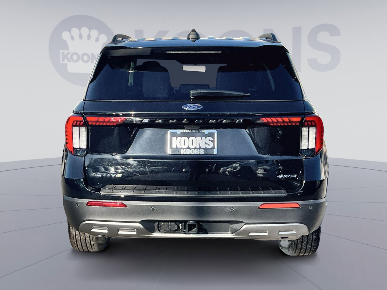 Used 2025 Ford Explorer Active w/ Active Comfort Package image 5