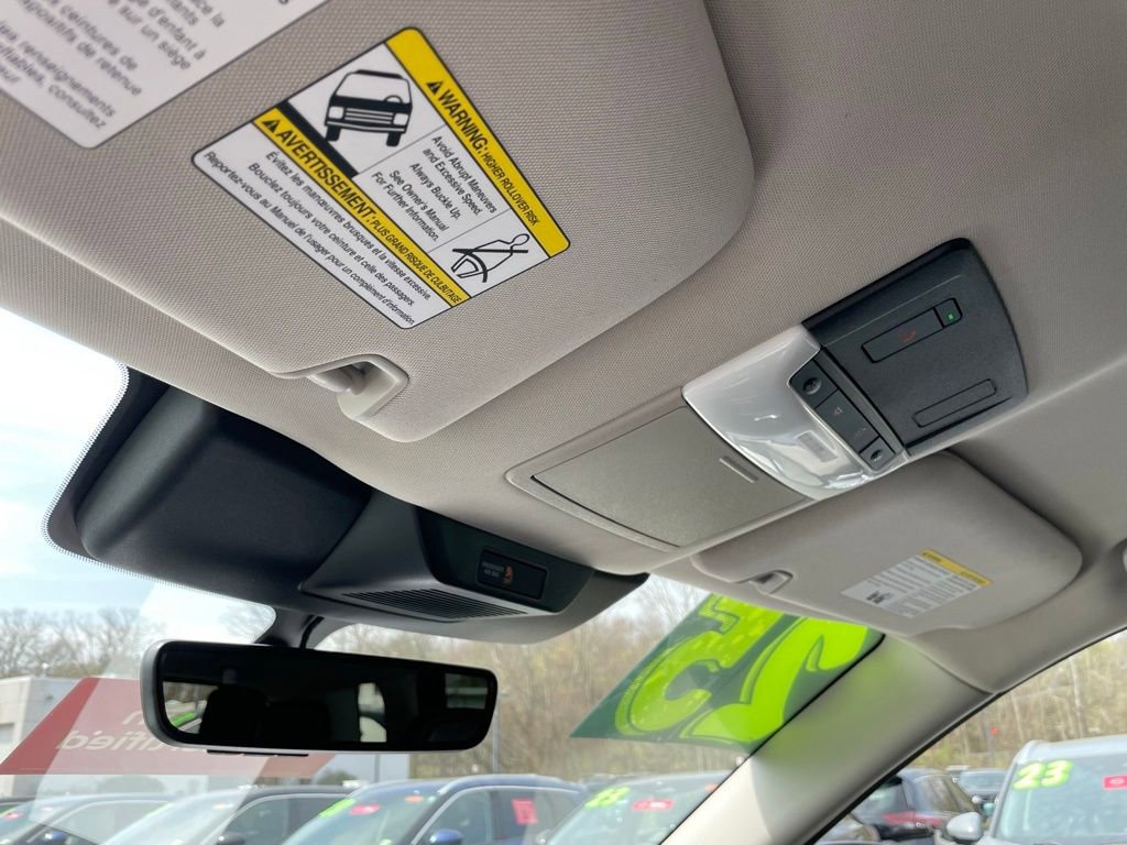 Certified 2025 Nissan Pathfinder SL image 32