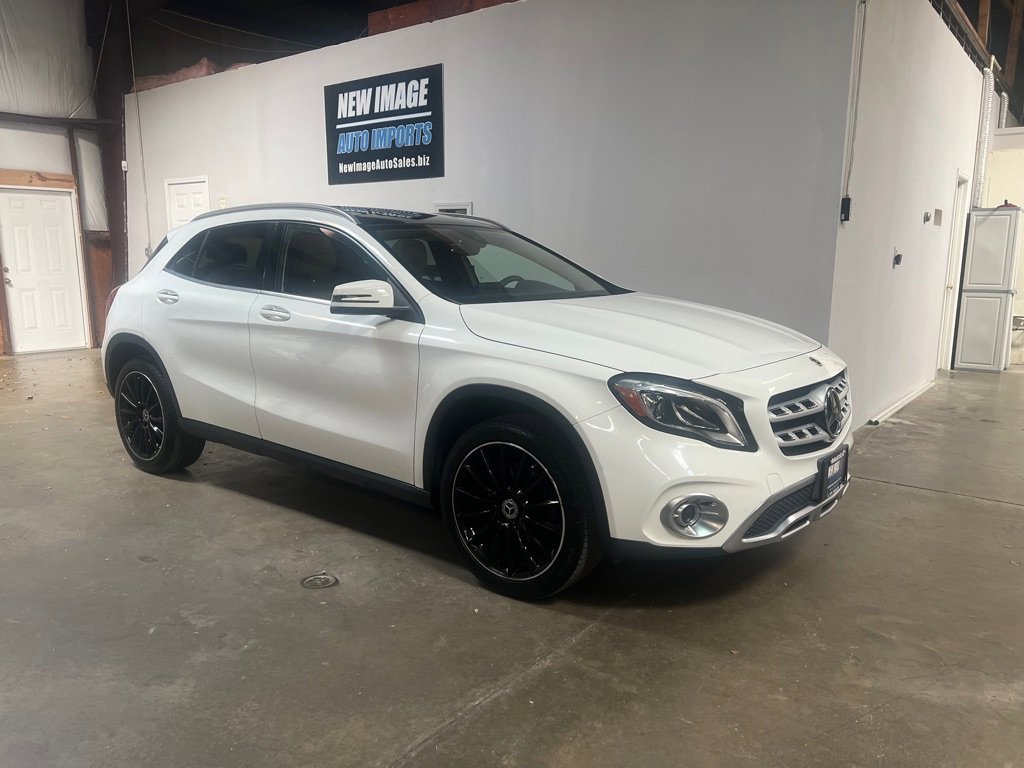 Used 2019 Mercedes-Benz GLA 250 4MATIC image 3